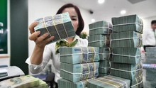 Ngân hàng Nhà nước yêu cầu tiếp tục giảm lãi suất cho vay, hỗ trợ tăng trưởng kinh tế