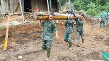 Hình ảnh nỗ lực khắc phục hậu quả mưa lũ ở Tìa Dình, Điện Biên