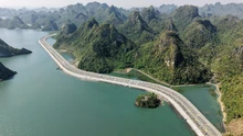 Khách du lịch nội địa đã quay trở lại Quảng Ninh sau sự cố thiên tai