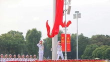 Đi trong ánh bình minh rạng ngời của Tổ quốc