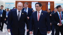 Thủ tướng Phạm Minh Chính gặp Tổng thống Nga Vladimir Putin