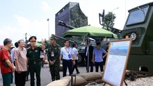 Triển lãm thành tựu đất nước: Giới thiệu các khí tài đa dạng của Quân đội
