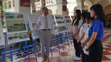 Nhà sưu tập Nguyễn Đại Hùng Lộc: "Giữ hồn" văn hóa qua những con tem