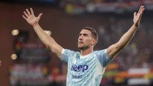 Vlahovic... cứu cả mùa Hè của Juventus?