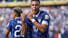 Mbappe vượt qua Messi và đi vào lịch sử bóng đá Pháp sau cú đúp vào lưới Senegal ở World Cup 2026