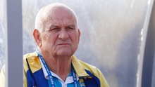 HLV Petrovic: 'Chúng tôi đã tự đánh mất ngôi vô địch'
