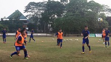 HLV U19 Việt Nam 'truyền lửa' cho học trò trước trận gặp Jordan
