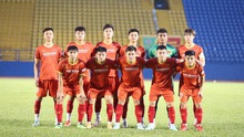 Anh Việt thay Hoàng Phúc chi viện lần cuối cho U23 Việt Nam
