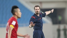 Trọng tài người Australia thổi penalty U23 Việt Nam cũng từng bị tố thiên vị Iraq