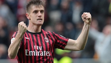 Milan 2-0 Frosinone: Piatek nổ súng, Rossoneri bám sát top 4