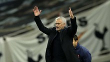 Mourinho ngán ngẩm khi Tottenham bị cầm hòa điên rồ trước West Ham