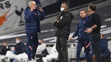 Trực tiếp Sheffield vs Tottenham: Mourinho đã công kích đối thủ khủng khiếp thế nào?