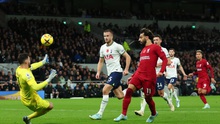 Tottenham 1-2 Liverpool: Salah lập cú đúp, Liverpool bám đuổi top 4