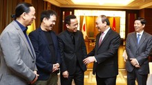 Thủ tướng chứng kiến lễ tặng tranh của các hoạ sỹ Việt Nam tại Nhật Bản