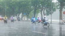 Thời tiết ngày 5/8: Hà Nội mưa lớn, gió giật mạnh