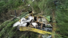 Xe khách rơi xuống hẻm núi, 25 người chết