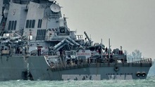 Hải quân Mỹ điều thợ lặn tìm kiếm 10 thủy thủ mất tích