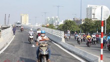 Thông xe nhánh cầu vượt Nguyễn Tri Phương giải tỏa ách tắc