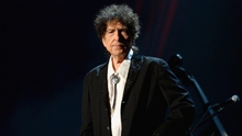 Nghe dịch giả Ngô Tự Lập hát hit phản chiến của Bob Dylan