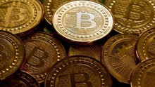 Giá Bitcoin mất 20%, nhiều nhà đầu tư cơ hội 'vã mồ hôi'