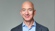 Ông chủ Amazon Jeff Bezos thành tỷ phú giàu nhất lịch sử thế giới với bao nhiêu tiền?