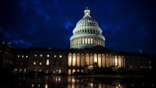 Thượng viện 'rót' 300 tỷ USD, Chính phủ Mỹ khỏi lo đóng cửa trở lại