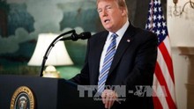 Tổng thống Donald Trump muốn trang bị vũ khí cho... giáo viên