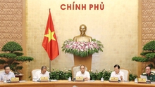 Thủ tướng Nguyễn Xuân Phúc: Hà Nội cần đảm bảo vệ sinh môi trường khu vực ngập lụt