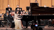Bất ngờ hội ngộ tài năng piano gốc Việt Nguyễn Vân Anh