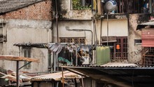 Hình ảnh cuộc sống khó khăn của người dân khu nhà bị cháy ở La Thành