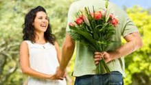 Khi chồng tặng hoa