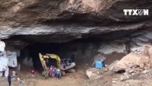 VIDEO tìm thấy 1 nạn nhân vụ sập hầm vàng tại Hòa Bình