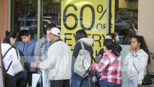 Thế hệ Y - 'Vị cứu tinh' của các nhà bán lẻ Mỹ trong Black Friday
