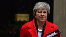 Thủ tướng Anh Theresa May vượt qua cuộc bỏ phiếu bất tín nhiệm