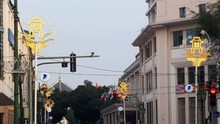 Trang trí chiếu sáng phố phường Hà Nội đón Tết Nguyên đán Kỷ Hợi