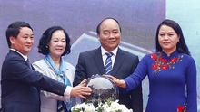 Thủ tướng Nguyễn Xuân Phúc: Lấy hạnh phúc và sự an toàn của phụ nữ, trẻ em là mục tiêu hành động