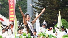 Kỷ niệm Ngày thành lập Đoàn TNCS HCM: Hoa hậu Hoàn vũ H’Hen Niê – bông hoa tỏa hương từ đại ngàn