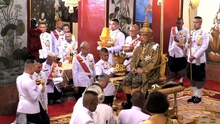 Nhà vua Thái Lan Maha Vajiralongkorn - Rama X chính thức lên ngôi