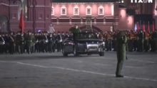 Siêu xe mui trần của Tổng thống Nga Putin trình làng tại buổi tổng duyệt diễu binh Ngày Chiến thắng