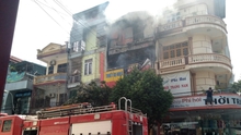 Cháy lớn tại cửa hàng kinh doanh bếp ga, đồ gia dụng tại Thanh Hóa