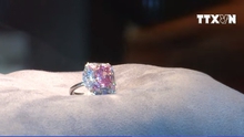 VIDEO: Cận cảnh viên kim cương hồng siêu hiếm 7,5 triệu USD