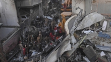 Vụ rơi máy bay chở khách ở Pakistan: Ít nhất 41 người được xác nhận thiệt mạng