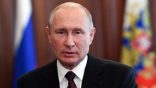 Tổng thống V.Putin: Nga phải bảo vệ chủ quyền chính trị và độc lập kinh tế