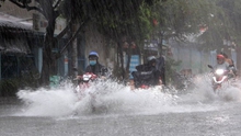 Xuất hiện đợt lũ trên sông Hồng-Thái Bình, nhiều vùng biển nguy hiểm