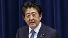 Thủ tướng Nhật Bản S.Abe thảo luận với Tổng thống Mỹ D.Trump về việc từ chức
