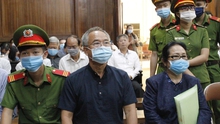 Nguyên Phó Chủ tịch TP HCM Nguyễn Thành Tài và đồng phạm hầu tòa