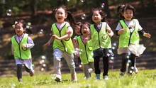 Hàn Quốc cấp thẻ cư trú tạm thời cho trẻ em nhập cư bất hợp pháp