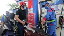 Giá xăng dầu tăng gần 200 đồng/lít