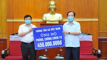 Thông tấn xã Việt Nam ủng hộ 450 triệu đồng cho công tác phòng, chống dịch Covid-19