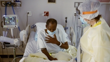 Mỹ: Các khu chăm sóc tích cực quá tải vì bệnh nhân Covid-19